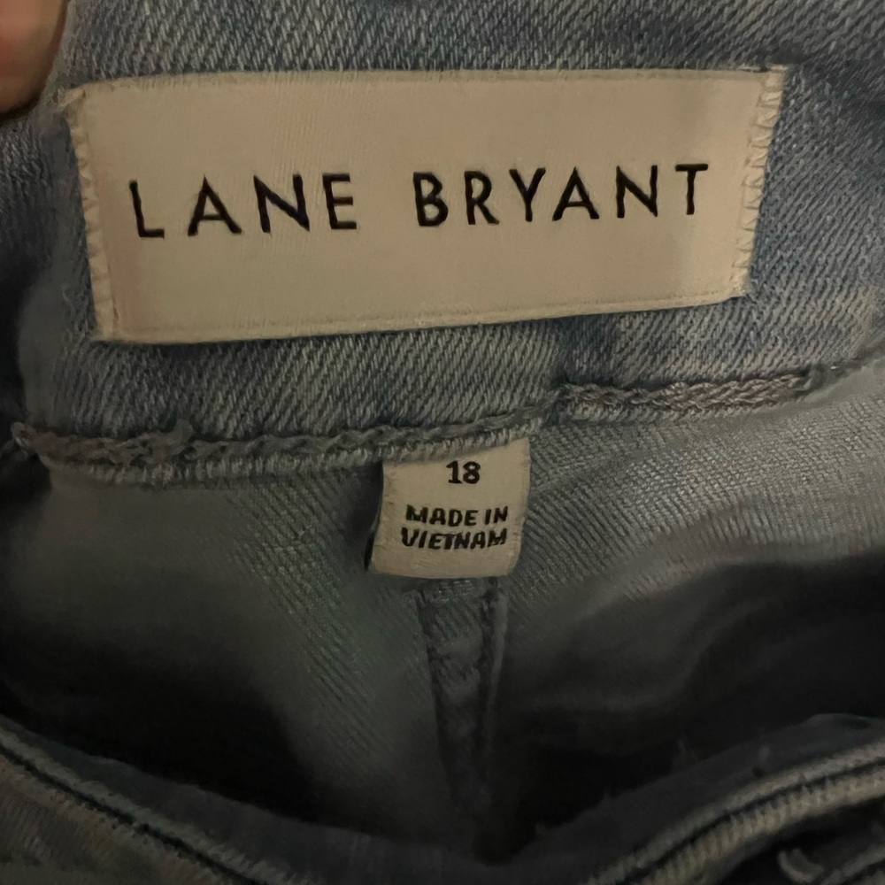 Lane Bryant Light Wash Denim Jean Shorts - Picture 2 of 2